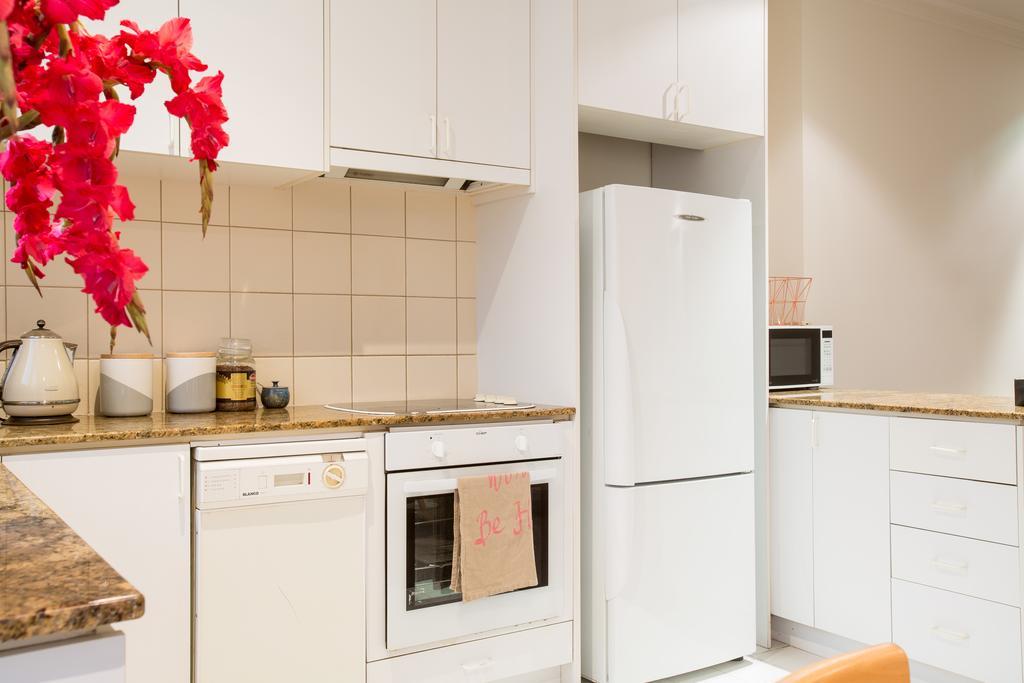 1 Exhibition Apartment Hotel Мелбърн Екстериор снимка